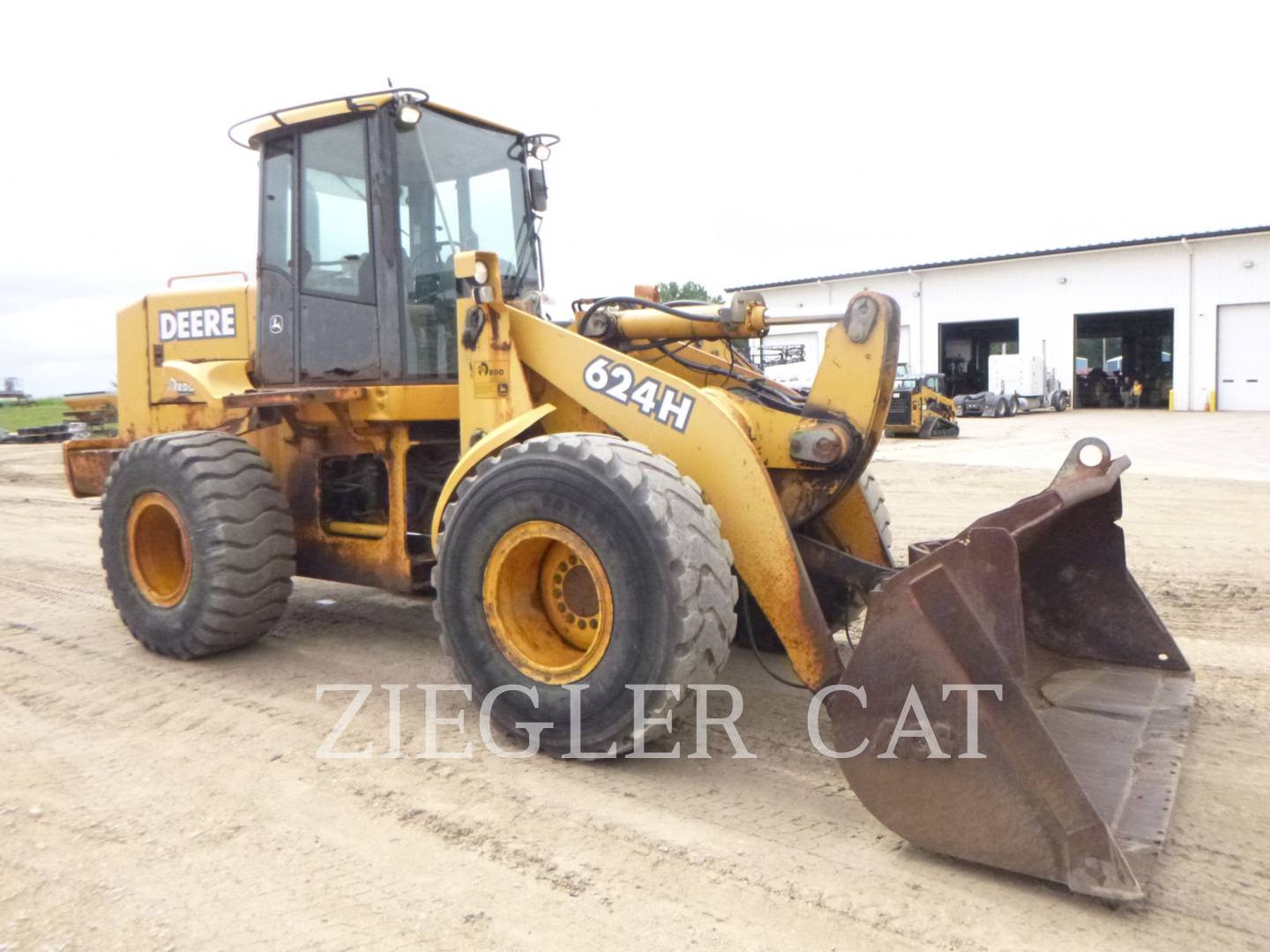 Deere & Co. 624H, Wheel Loader, 7878 hours, S/N: DW624HX584989, 2002 - Image 2