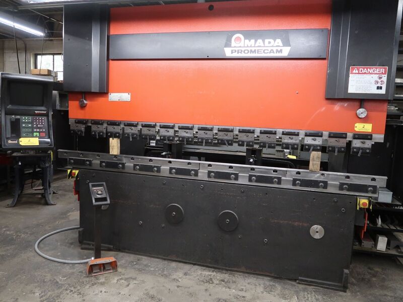 138 Ton, Amada Promecam #HFBO-125-30, CNC down acting hydraulic press brake, 10' overall, 106" between - Image 3