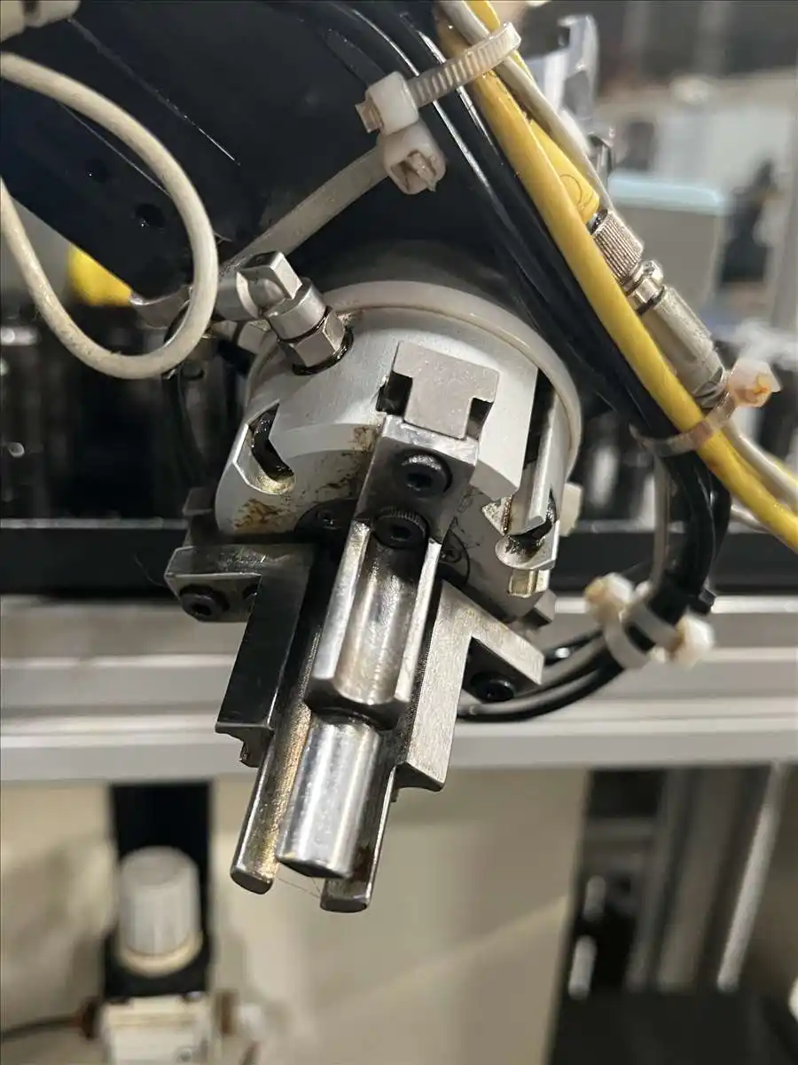 Universal Robots, ur- 5e, CoBot, 11 lb. payload, 33.5" reach, mounted on worktable, 2021 - Image 6