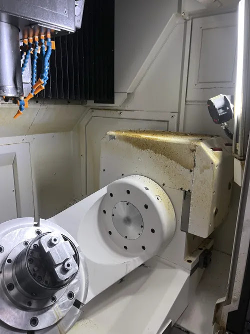Okuma #Genos-M460V-5AX, 5-Axis Vertical CNC Machining Center, 30" X, 18.1" Y, 18.1" Z, 30 HP, 15000 RPM, 32 - Image 3