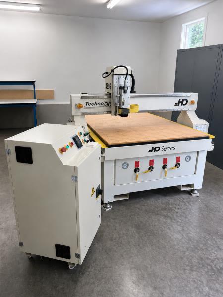 Techno #HD-4896, 4' x 8' CNC Router, 48" X, 96" Y, 9" Z, 4 HP HSD ATC spindle, 24000 RPM, 10 HP Becker - Image 1