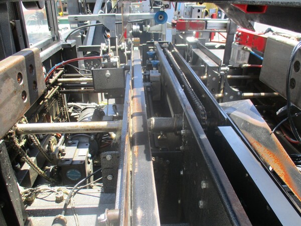 MARQ #HPE-NS, high-performance case erector, bottom sealer, continuous two stack feed hopper - Image 6