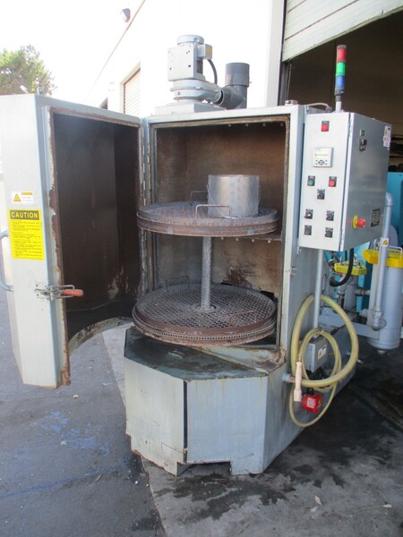 Better Eng. #F3000, batch type parts washer, 95 gallon tank, 12 KW heat, 36" working height, 460 V., 3-phase - Image 2
