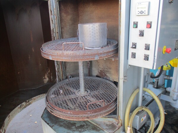Better Eng. #F3000, batch type parts washer, 95 gallon tank, 12 KW heat, 36" working height, 460 V., 3-phase - Image 4