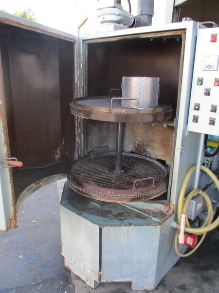 Better Eng. #F3000, batch type parts washer, 95 gallon tank, 12 KW heat, 36" working height, 460 V., 3-phase - Image 5