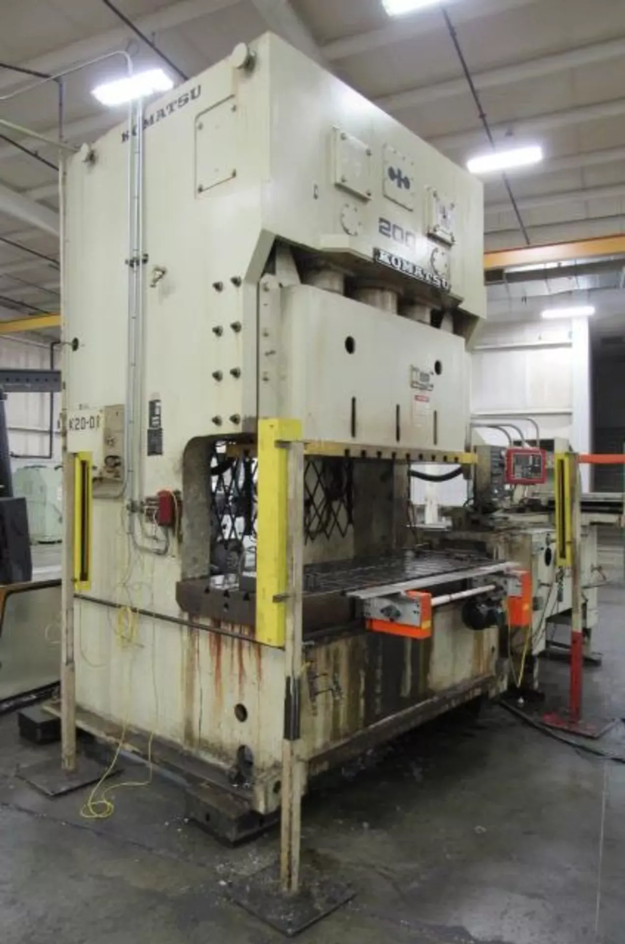 220 Ton, Komatsu #OBW-200-2, Gap Frame Double Crank Press, 9.84" stroke, 19.69" shut height, 94.49" x 35.4" - Image 5