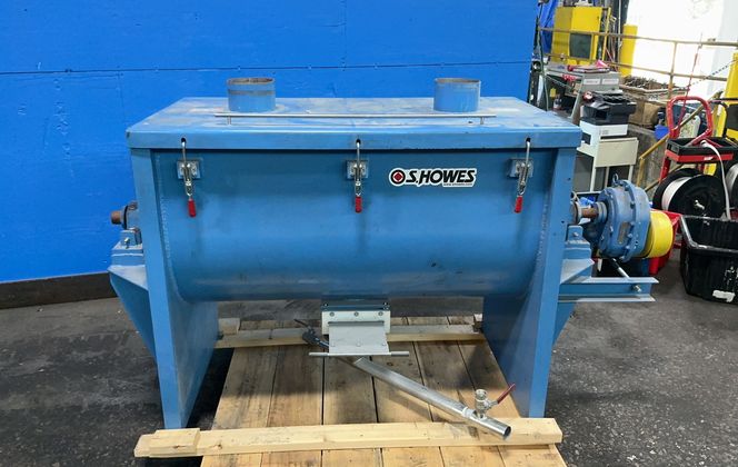 S Howes #M-244, Ribbon Mixer, Toshiba motor, Browning speed reducer, 3 HP, 230/460 V. - Image 1