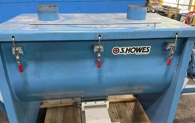 S Howes #M-244, Ribbon Mixer, Toshiba motor, Browning speed reducer, 3 HP, 230/460 V. - Image 3