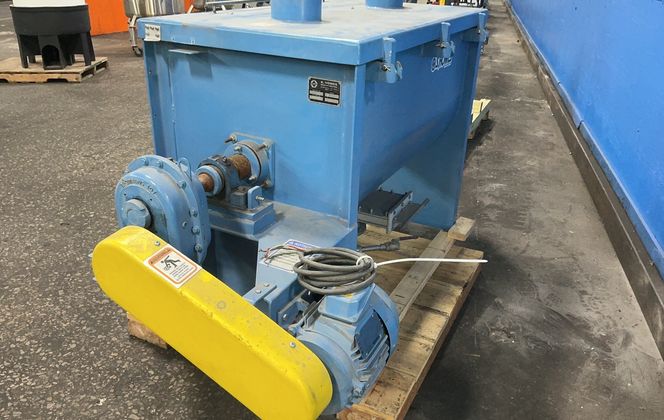 S Howes #M-244, Ribbon Mixer, Toshiba motor, Browning speed reducer, 3 HP, 230/460 V. - Image 9
