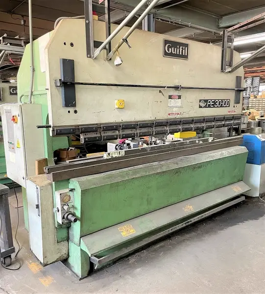 100 Ton, Guifil #PE-30, Hydraulic Press Brake, 9' overall, 100" between housing, 2-Axis, 1990 - Image 1