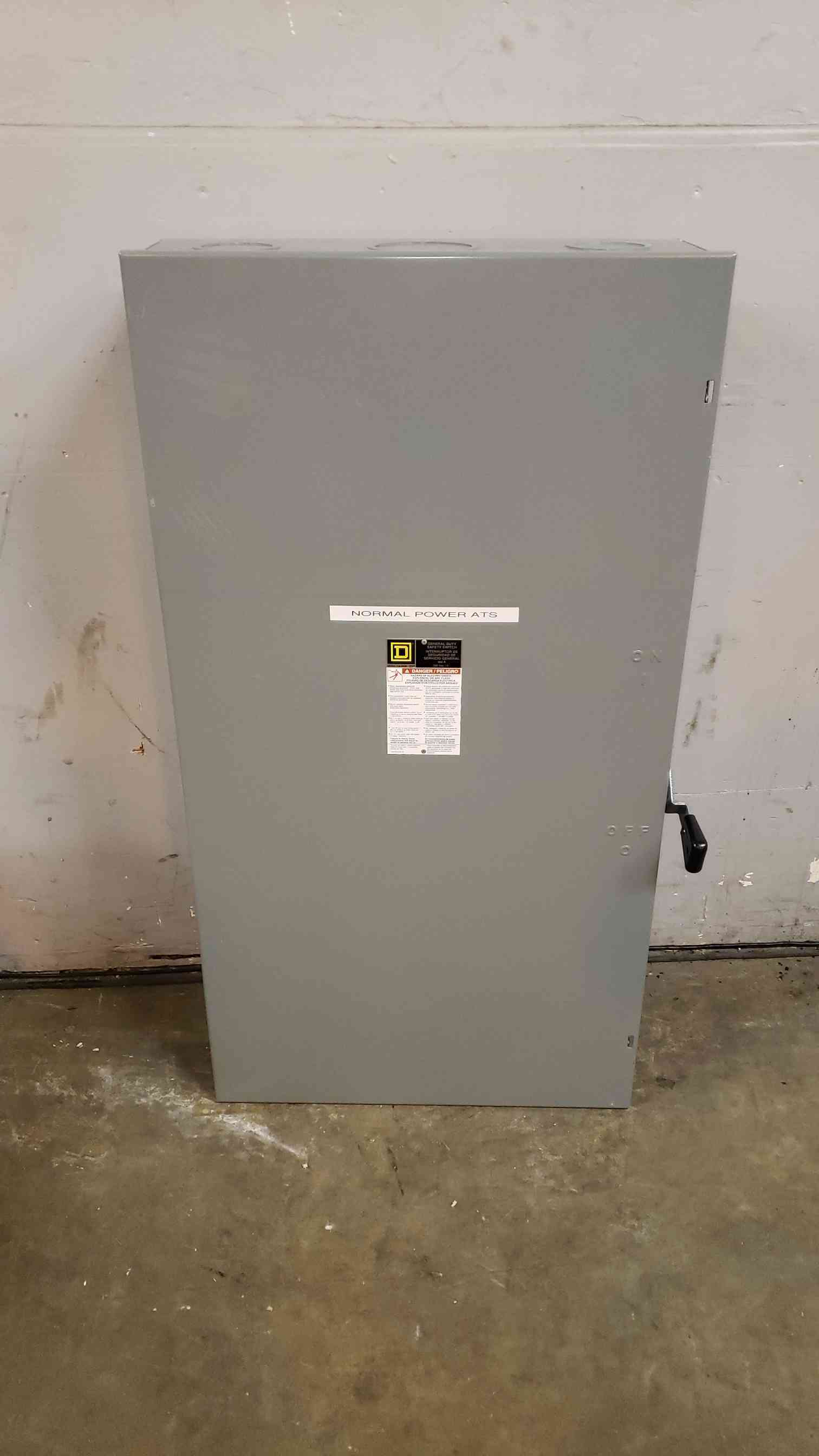 400 Amp. Square D #D325N, Fused Safety Switch, 240 VAC, loaded w/ 250A Tri-Onic Fuses - Image 1