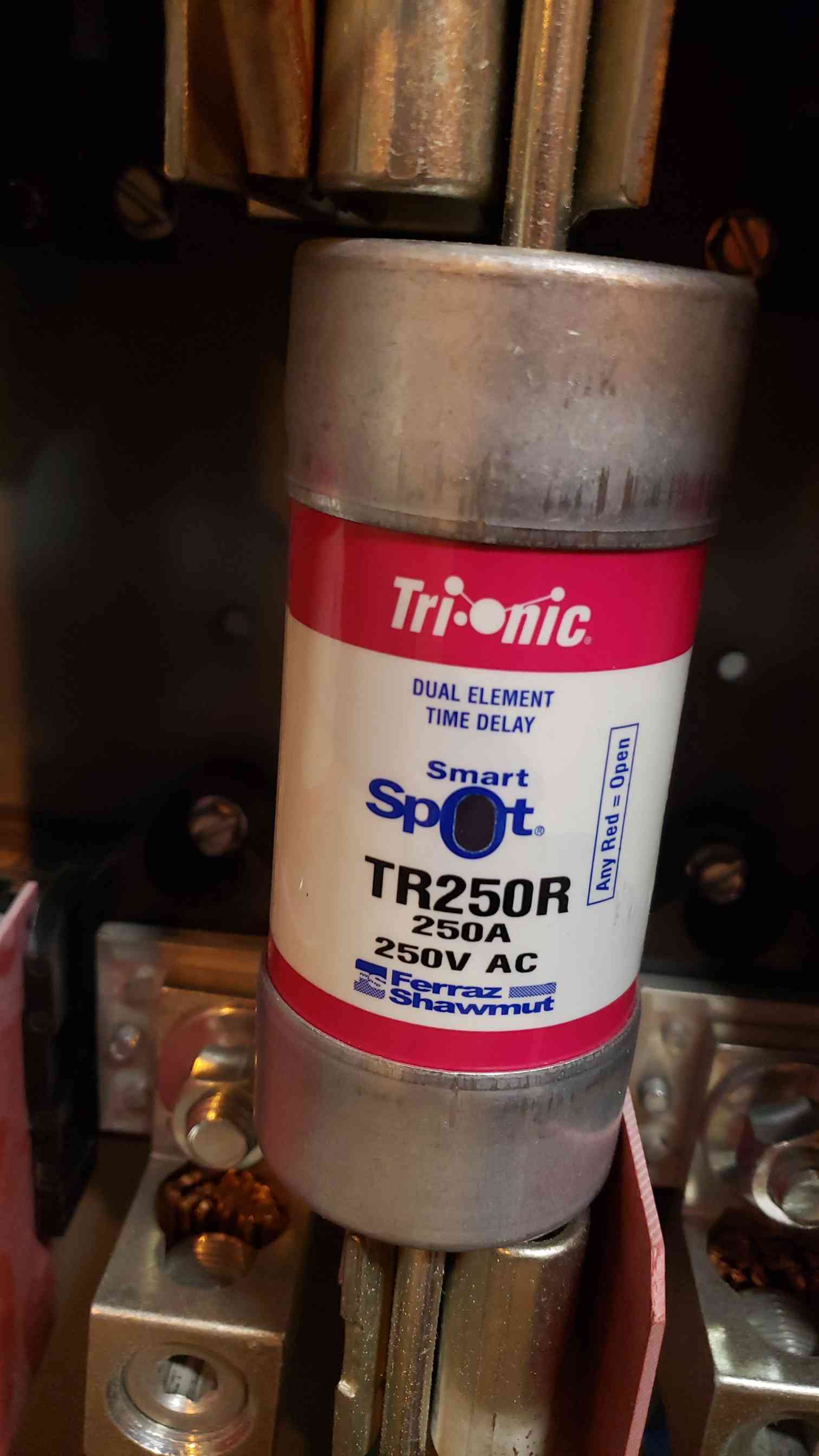 400 Amp. Square D #D325N, Fused Safety Switch, 240 VAC, loaded w/ 250A Tri-Onic Fuses - Image 5