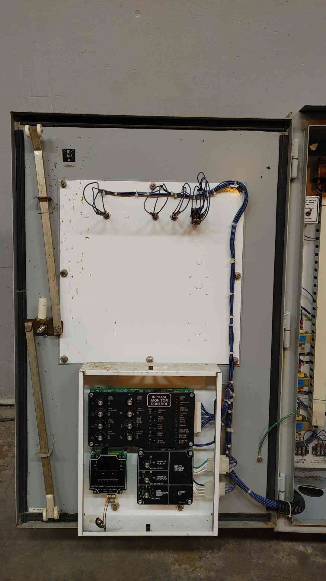 200 Amp. Generac, Automatic Transfer Switch, NEMA 3R Outdoor, 120/240 Volts, 3PH - Image 4
