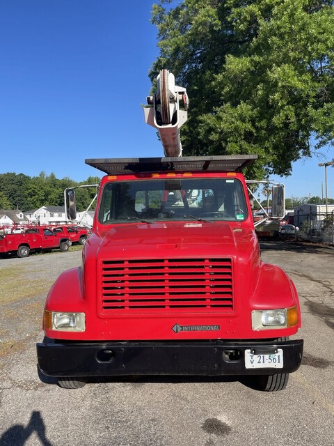 International Conventional Cab Truck with Aerial Bucket, diesel, 1989 - Image 4