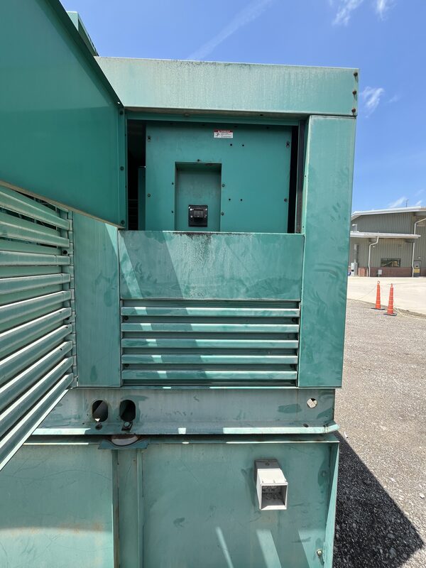 350 KW Cummins #DFCC, diesel generator set, 277/480 Volts, 638 hours, 1800 RPM, NTA-855-G3 engine - Image 7