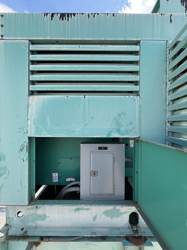 350 KW Cummins #DFCC, diesel generator set, 277/480 Volts, 638 hours, 1800 RPM, NTA-855-G3 engine - Image 9