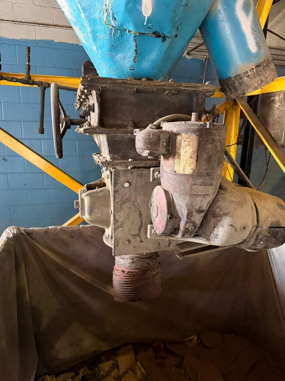 Weg #1072791875, cyclone dust collector, AirPro centrifugal blower, 40 HP motor, 2022 - Image 2
