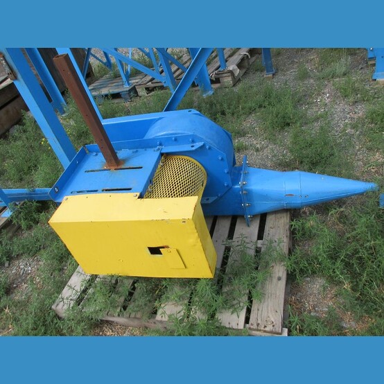 E-Line #EL113, 5HP Fiberglass Centrifugal Blower, 18" diameter x 5" deep wheel, 9" infeed, 7" wide x 8" long - Image 1