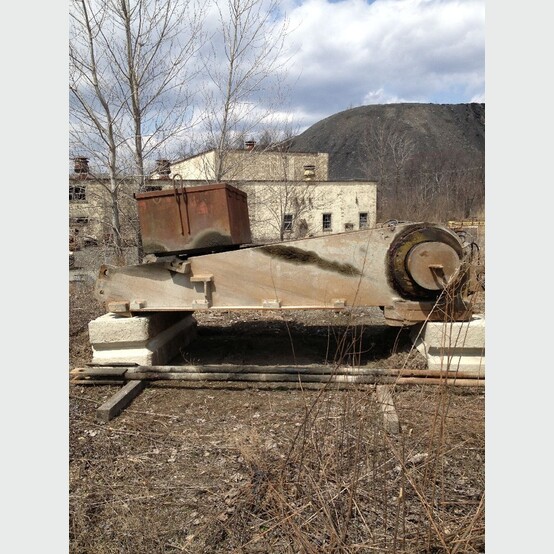 74" x 54" Kobelco #90C-DH, Blake Type Double Toggle Jaw Crusher, 300 HP, Diester vibrating grizzly - Image 3