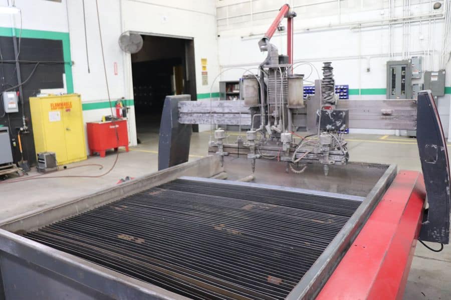Omax Maxiem #1515-4, Head Waterjet Cutting System, 62" x 62" table, 50 HP, 60000 PSI, 480 V., 2021 - Image 6