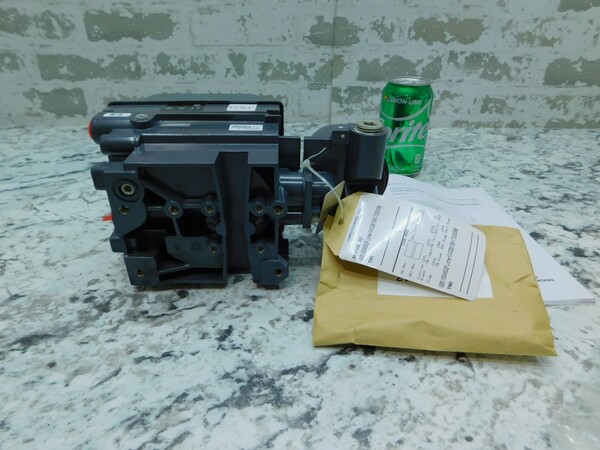 Fisher #DVC6200F, FieldVue Fieldbus Digital Valve Controller, Unused - Image 4