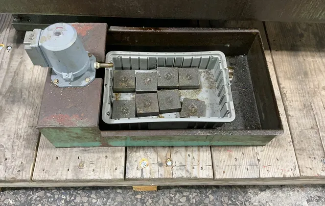 16" x 54" Harrison #M400, Engine Lathe, 10" 3-jaw chuck, 3" bore, 10 HP, 460 V., 1974 - Image 2