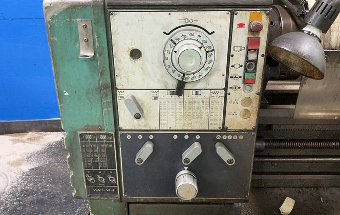 16" x 54" Harrison #M400, Engine Lathe, 10" 3-jaw chuck, 3" bore, 10 HP, 460 V., 1974 - Image 3