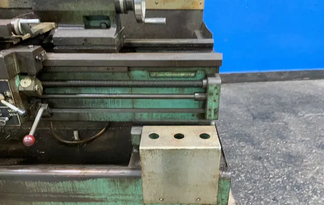 16" x 54" Harrison #M400, Engine Lathe, 10" 3-jaw chuck, 3" bore, 10 HP, 460 V., 1974 - Image 8