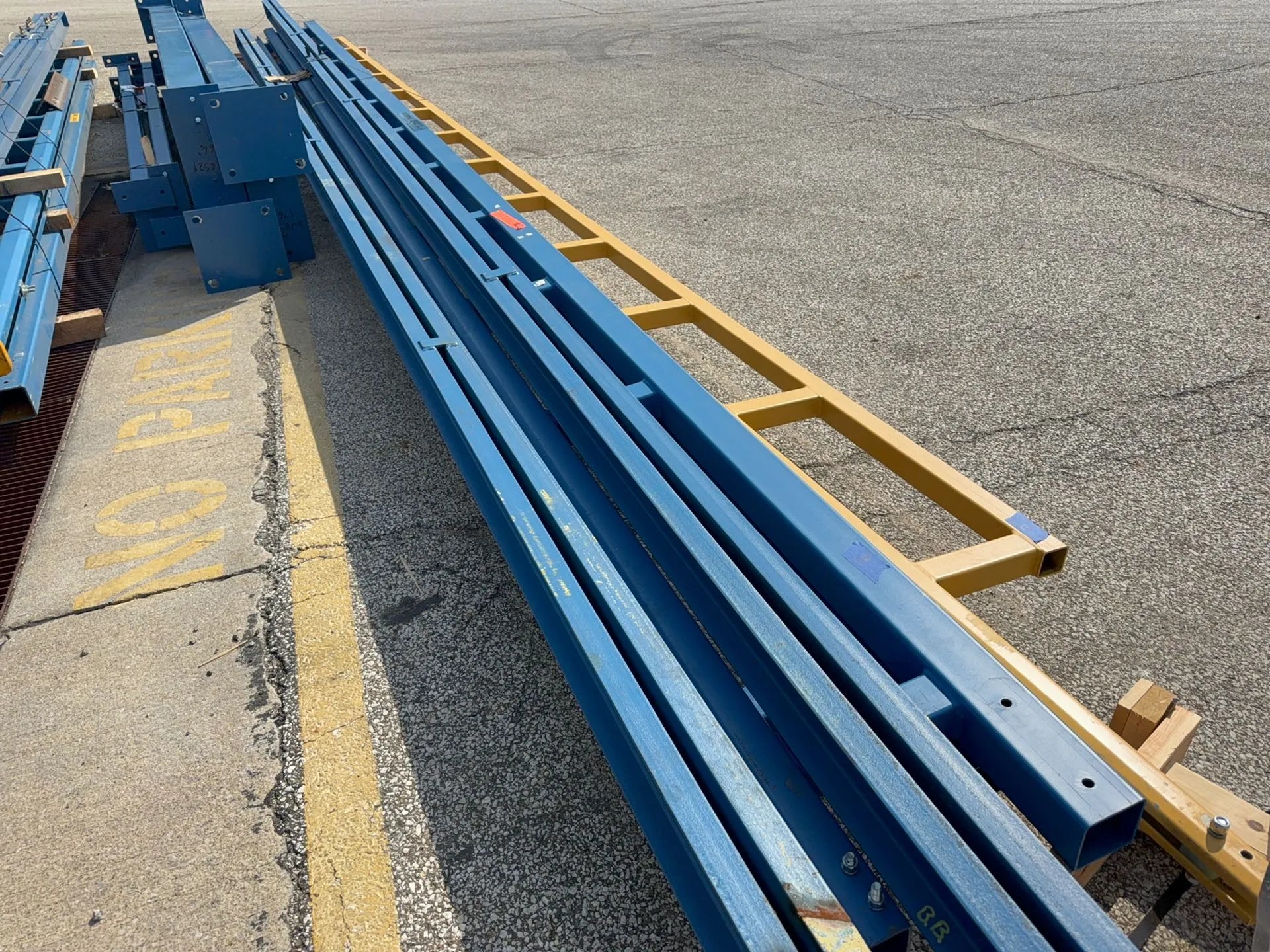 1 Ton, Gorbel, Overhead Crane System, 2000 lb. capacity, 35' rail, 4 upright posts - Image 9