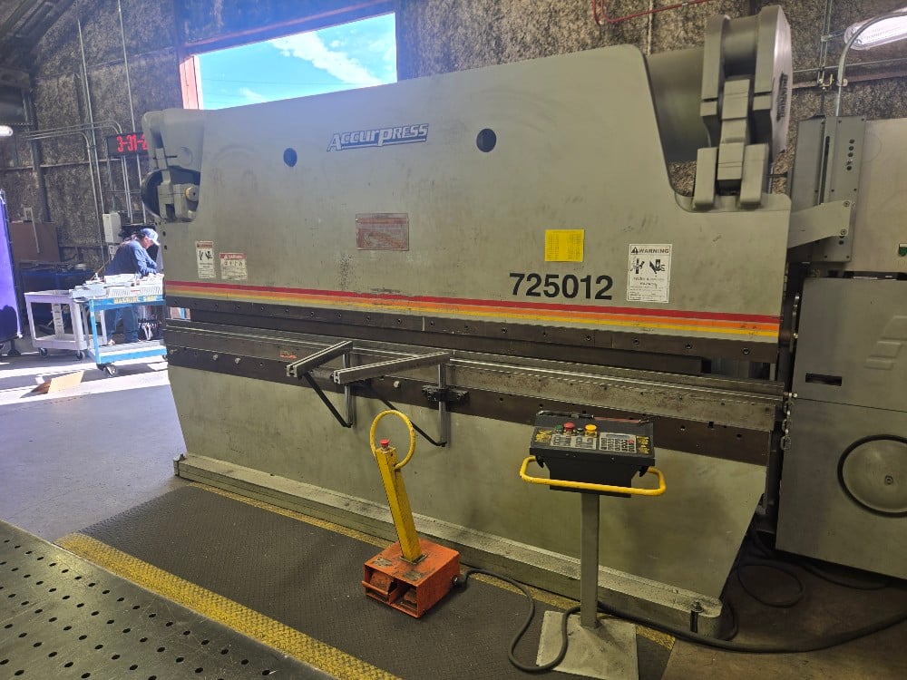 250 Ton, Accurpress #725012, Hydraulic Press Brake, 12' overall, excellent, 2010 - Image 3