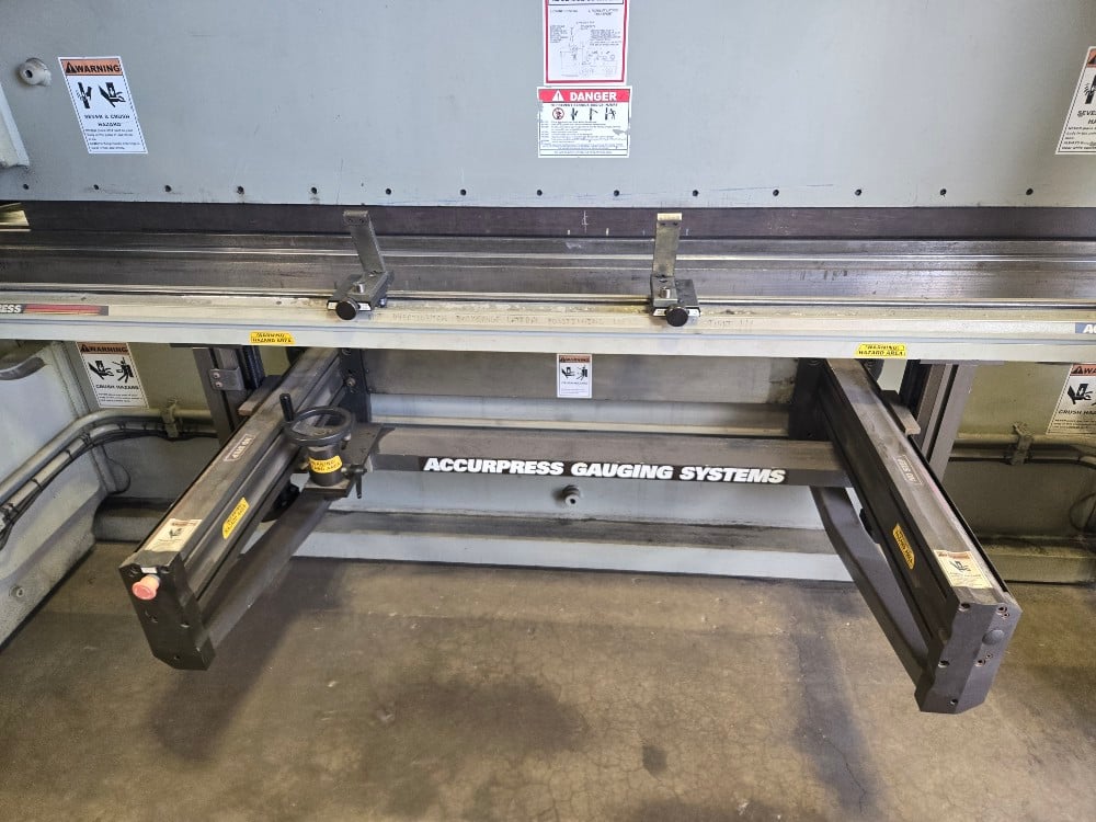 250 Ton, Accurpress #725012, Hydraulic Press Brake, 12' overall, excellent, 2010 - Image 5