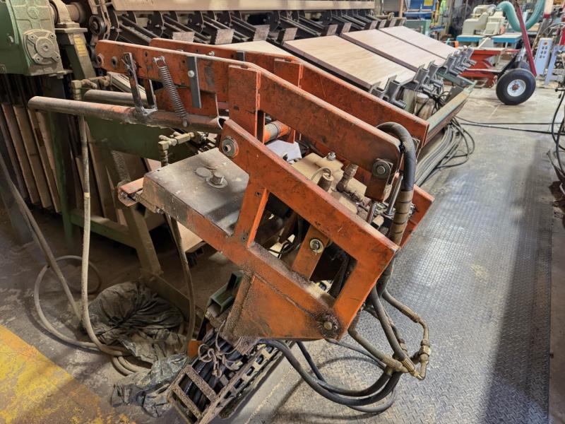 Taylor #30-Section-A, automatic hydraulic clamp carrier, 30-section, 10.5' width capacity, (300) clamps, 36" - Image 6