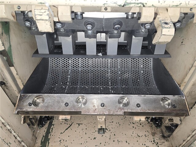 18" x 31" Rapid #CK1831, granulator, 50 HP motor - Image 10
