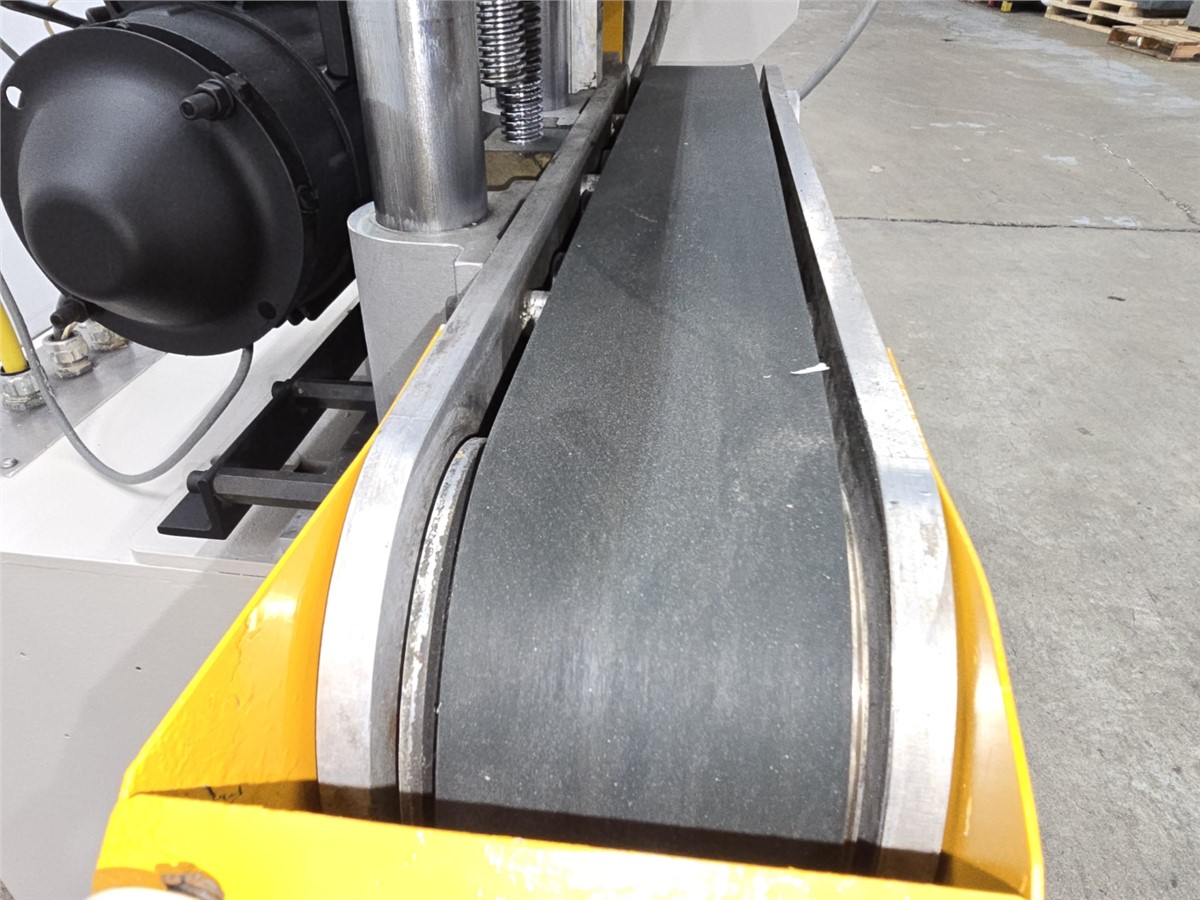 Conair #CPC426-CSC2, 1.75" puller/cutter combo, 26" x 4" belt, 1.5 HP AC motor, 1.5 HP servo fly cutter, 2005 - Image 9