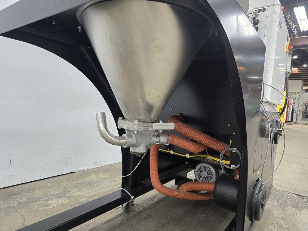 Conair #DX50, carousel plus dryer, 50 lb./hr., 12 cu.ft., RWH-24-12 hopper, 375&deg;F, -40 dew point, 460 V. - Image 7