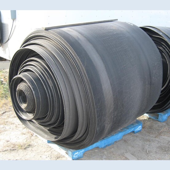 48" wide x 487' long Conveyor Belting, 3-Ply, 1/8" top, 1/16" bottom - Image 1