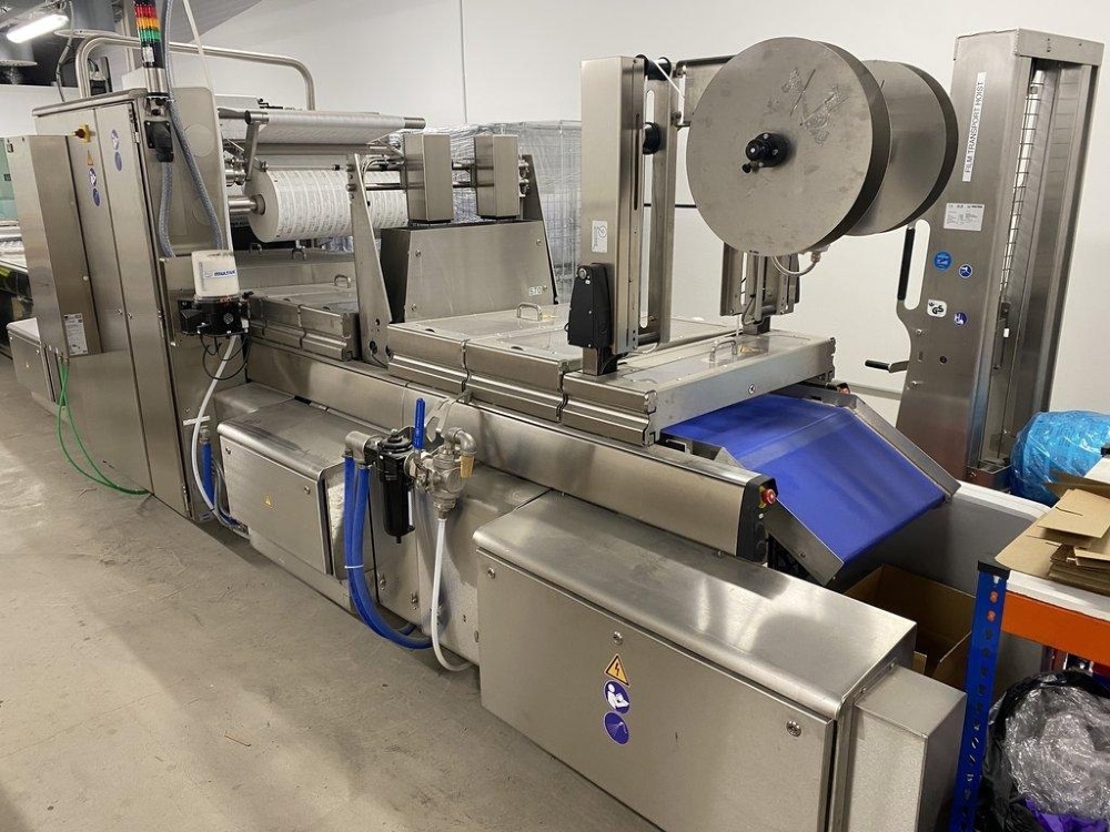 Multivac #R535, automated thermoforming packaging system w/ computer, 2021 - Image 2