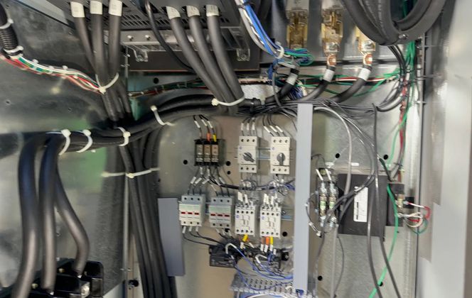 200 HP Siemens #SINAMICS-G120E, Variable Frequency Drive, 3 Phase, 460 Volts - Image 7
