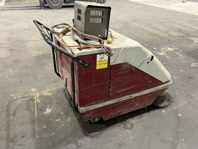 Powerboss #WS35E, Floor Sweeper - Image 3