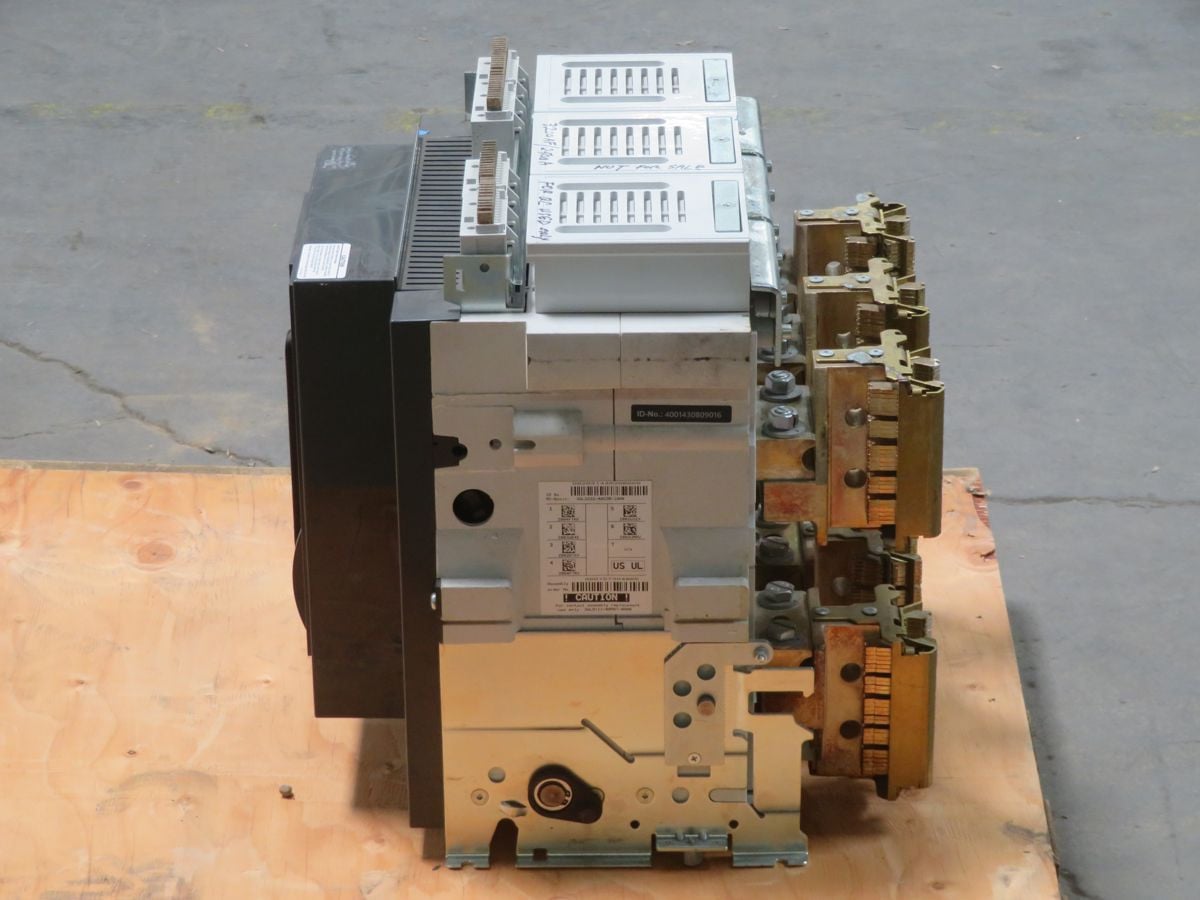3200 Amps Siemens #WLS2A332, Low Voltage Air Circuit Breaker, 3-Pole, 635 Volts AC, 65 kA IC - Image 4
