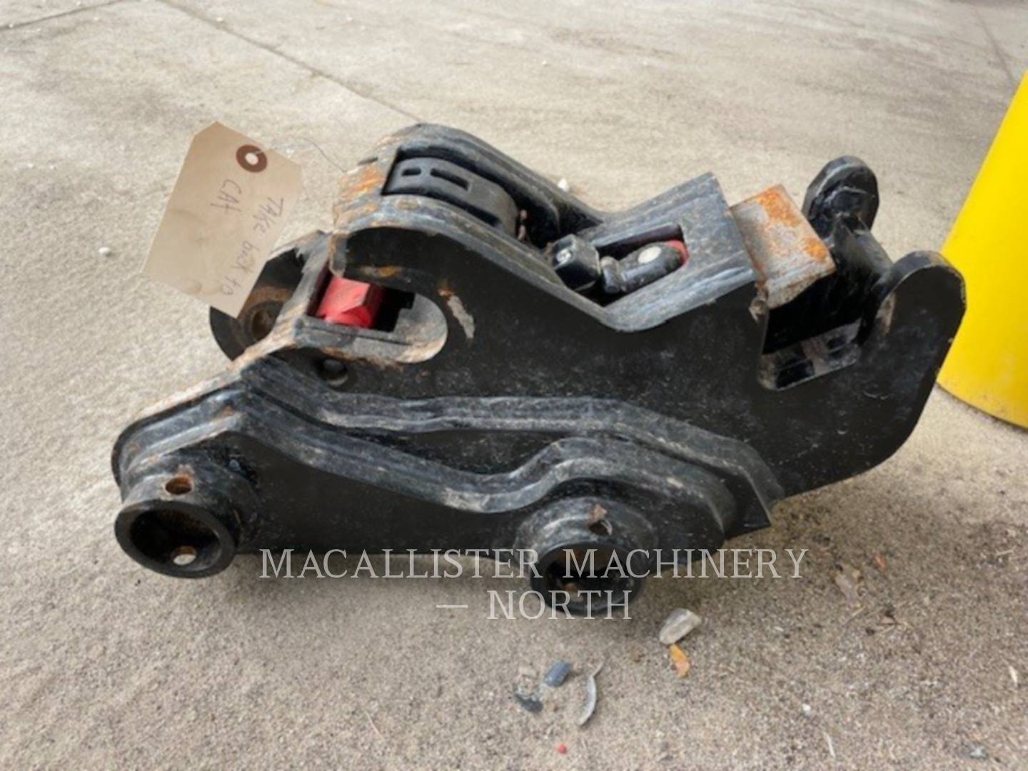 Caterpillar Work Tools (Serialized) 3TON HQC, Quick Coupler, S/N: 8118414-06, 2025 - Image 1