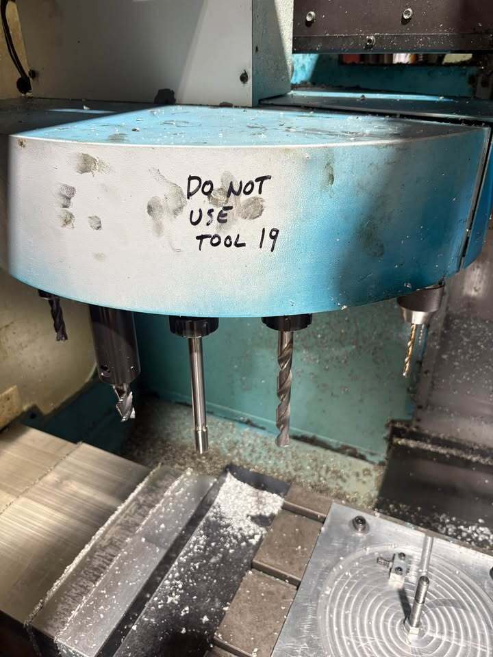 Haas #VF-2, 4-Axis CNC Vertical Machining Center, 30" X, 16" Y, 20" Z, 36" x 14" table, 30 HP, 8100 RPM, CAT - Image 2