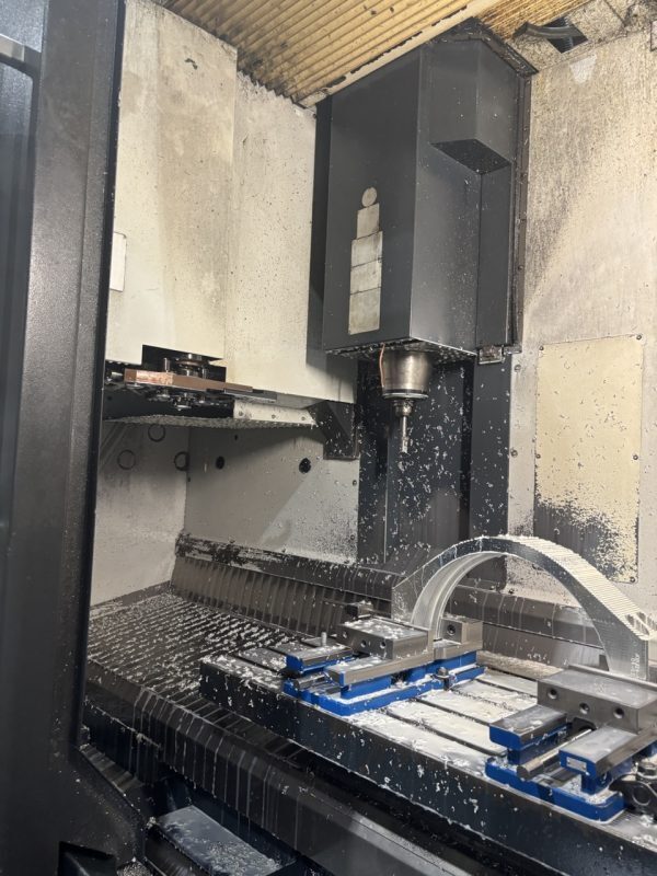 DMG Mori #DuraVertical-1035-ECO, 3-Axis CNC Vertical Machining Center, 40.7" X, 22" Y, 20.1" Z, 47.2" x 22" - Image 3