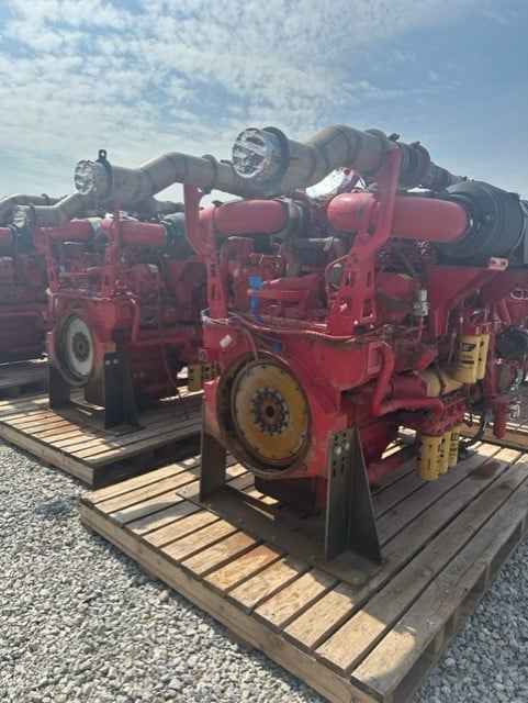 2250 HP Caterpillar #3512C, diesel engine, 1900 RPM, Tier 2, 19193 hours, sound attenuated enclosure 0, 2015 - Image 1