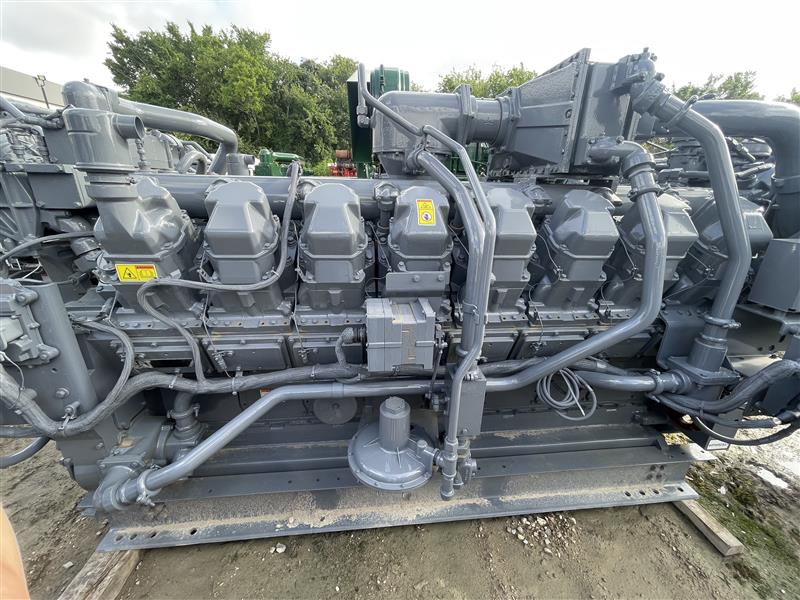 1340 HP @ 1400 RPM, Caterpillar #G3516, Natural gas engine, electronic governor, rblt. - Image 2