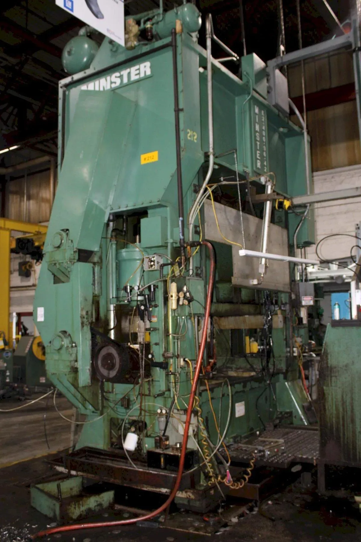 400 Ton, Minster, Straight Side Double Crank Press, 8" stroke, 38" shut height, 6" ram adjustment, 96" x 42" - Image 2