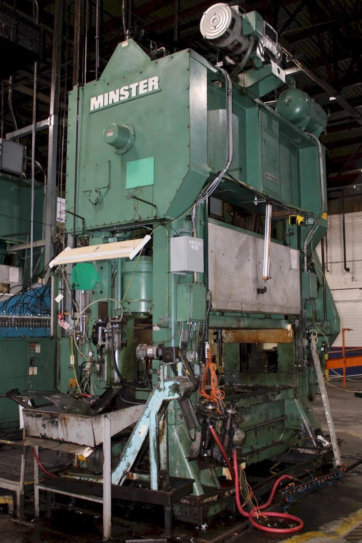 400 Ton, Minster, Straight Side Double Crank Press, 8" stroke, 38" shut height, 6" ram adjustment, 96" x 42" - Image 5
