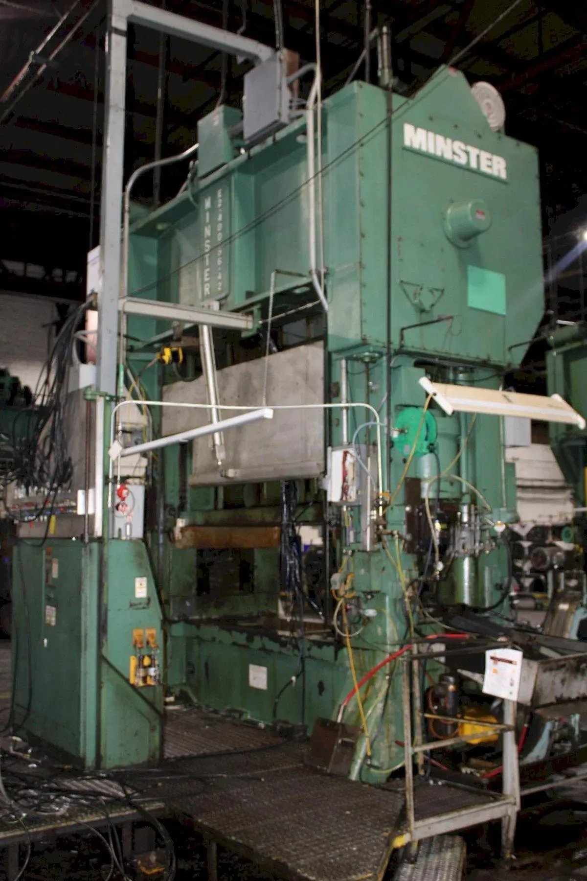 400 Ton, Minster, Straight Side Double Crank Press, 8" stroke, 38" shut height, 6" ram adjustment, 96" x 42" - Image 9