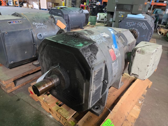 300 HP 1800 RPM Emerson, Frame 505/6AT, DPFVBB, 500 VA, 300/150 VF - Image 1