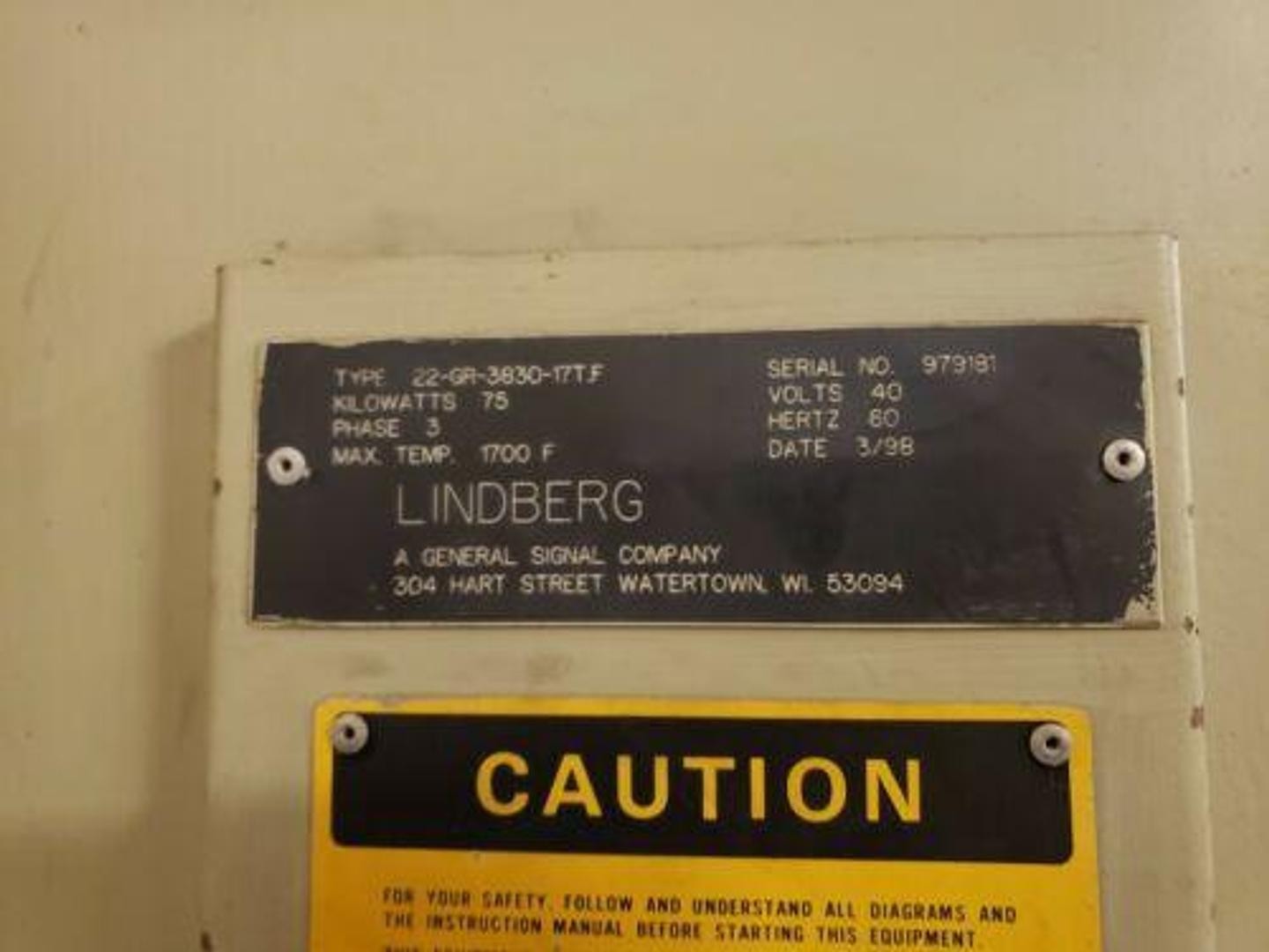 Lindberg #22-GR-3830-17TF, top loading vacuum furnace, 1700°F, Stokes 607-1/212 vacuum pump/blower, control - Image 3